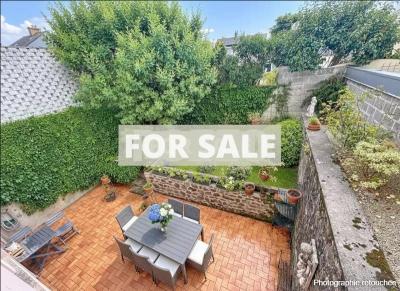 Town House in Coastal Resort Location