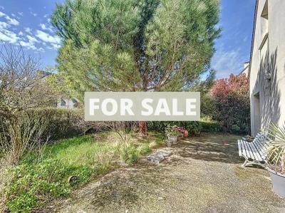 Detached House with Garden in Coastal Resort