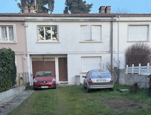 House With Garden and Garage