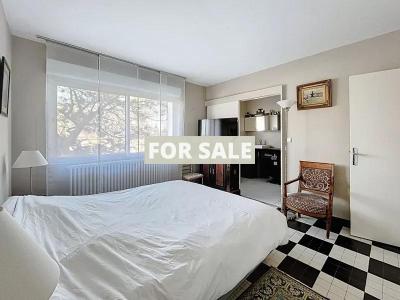 Detached House with Garden by the Coast