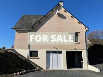 Detached House with Landscaped Garden