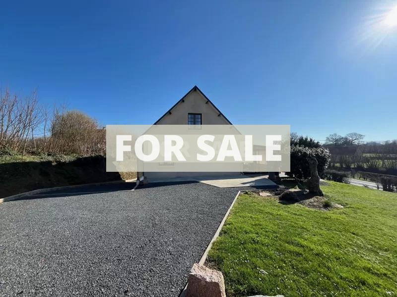 Detached House with Landscaped Garden