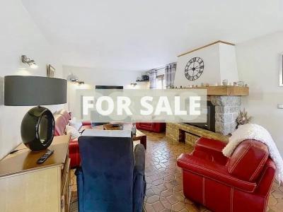 Detached House with Landscaped Garden