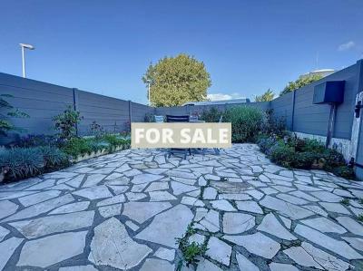 Traditional House with Garden by the Coast