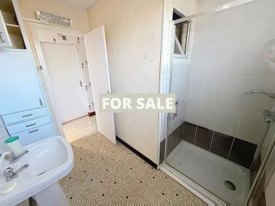 Detached House with Garden