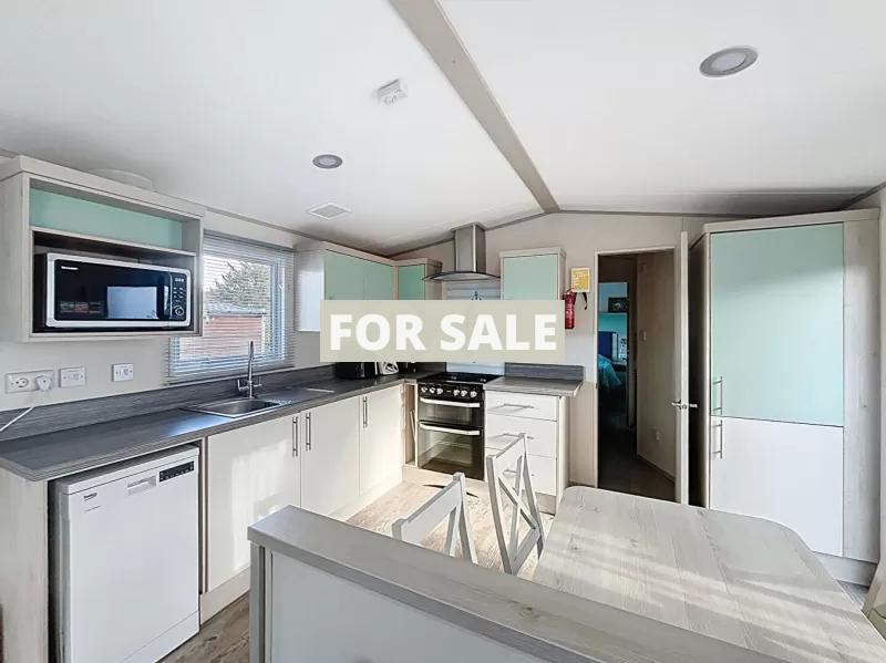 Cottage with Garden In Leisure Parkl