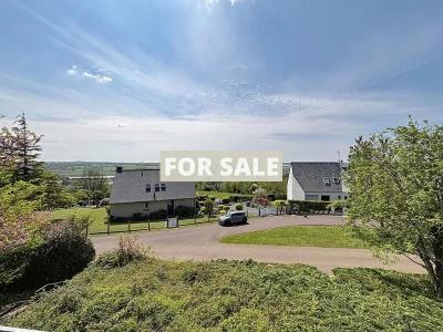 Detached House with Garden by the Coast