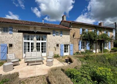 Beautiful House With Guest Gite and Heated Pool