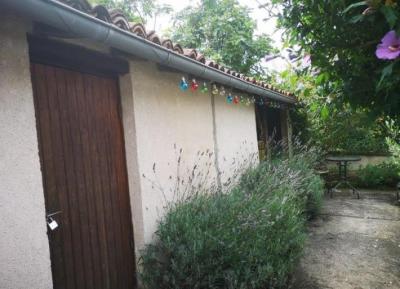 Pretty Little Town House, Perfect Holiday Home