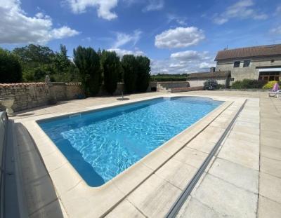 Magnificent Country Property With Pool And Guest Gite Potential