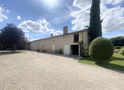 Magnificent Country Property With Pool And Guest Gite Potential