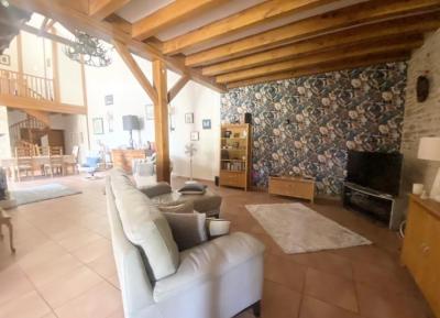 Magnificent Country Property With Pool And Guest Gite Potential