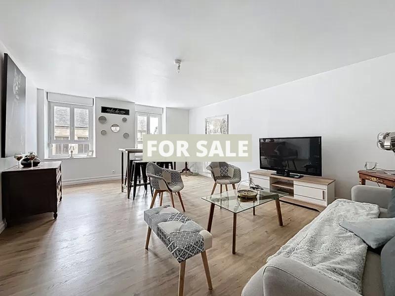 Building in Heart of Rural Village with Potential