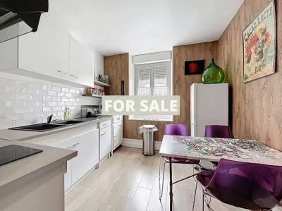 Building in Heart of Rural Village with Potential