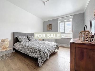 Building in Heart of Rural Village with Potential