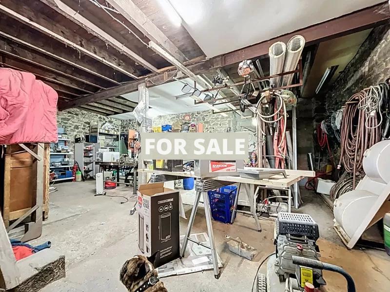 Building in Heart of Rural Village with Potential