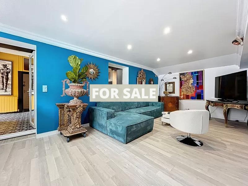 Building in Heart of Rural Village with Potential