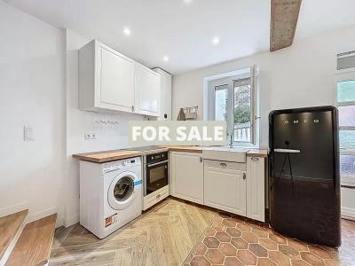 Town House in Coastal Resort Location