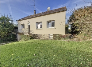 Detached House with Garden