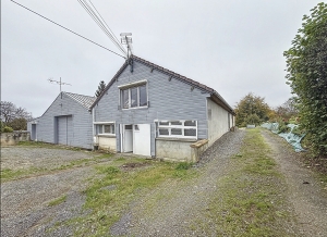 Traditional House with Garden