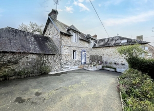 Traditional House with Garden