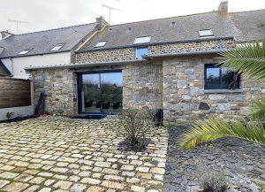 Coastal House with Open View