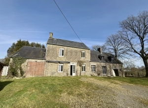 Detached House to Renovate with Garden