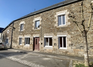 Traditional House with Garden