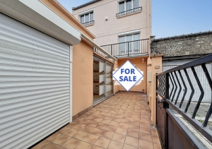 Town House in Coastal Resort Location