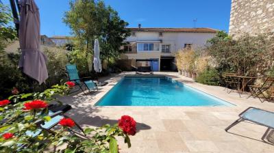 Charming Renovated Villa With Garage, Terrace, Heated Swimming Pool