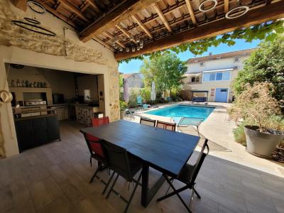 Charming Renovated Villa With Garage, Terrace, Heated Swimming Pool