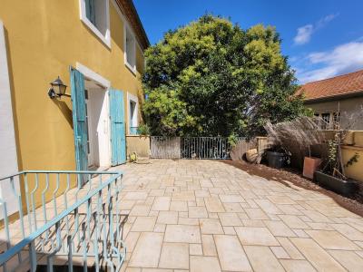 Beautiful Town House, Garage, Small Garden And Terraces