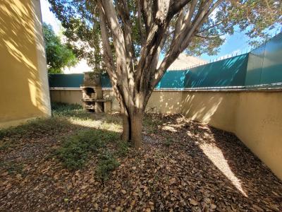 Beautiful Town House, Garage, Small Garden And Terraces