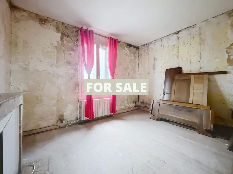 Detached Country House to Renovate