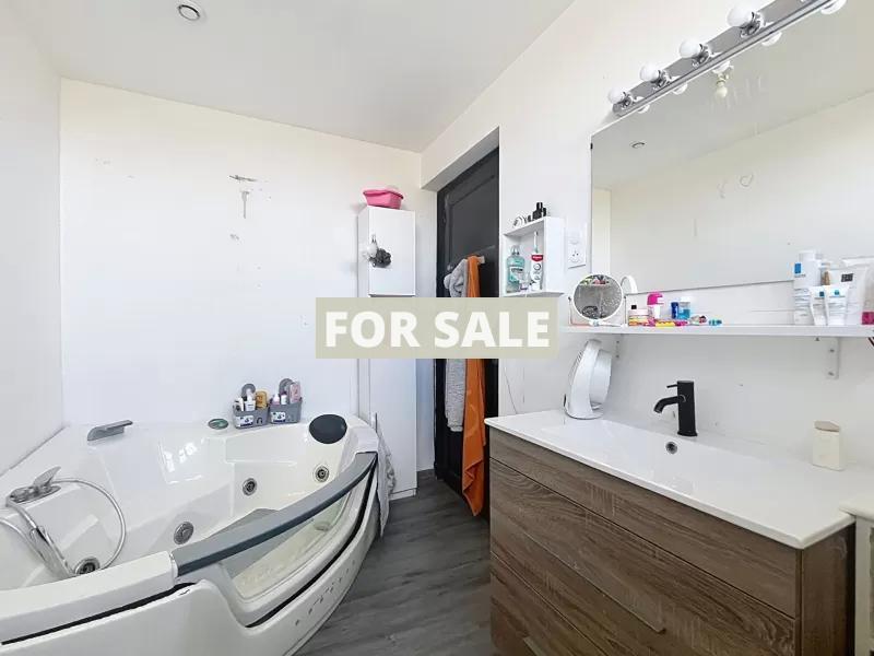 Detached Country House with Large Garden