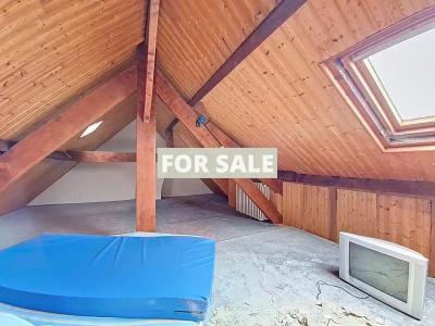 Delightful Detached House and Lovely Garden