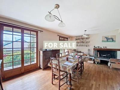Delightful Detached House and Lovely Garden