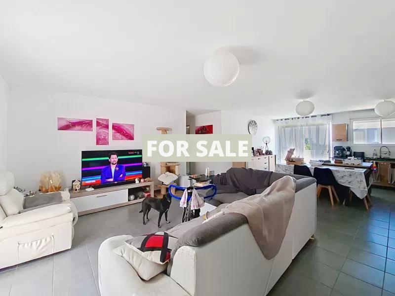 Detached House with View of Mont-St-Michel