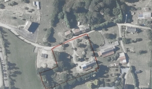 Detached Country House with Landscaped Garden