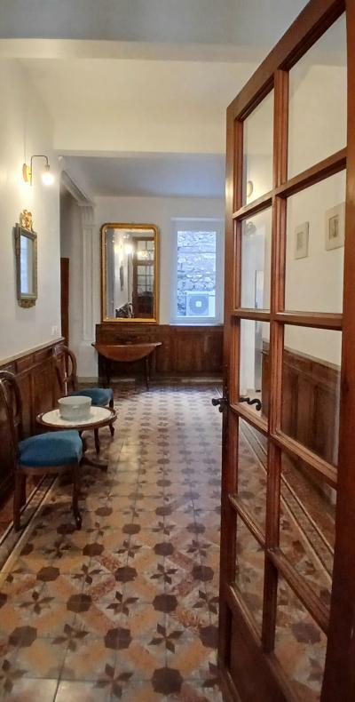 Elegant 18th Century Bourgeoise House