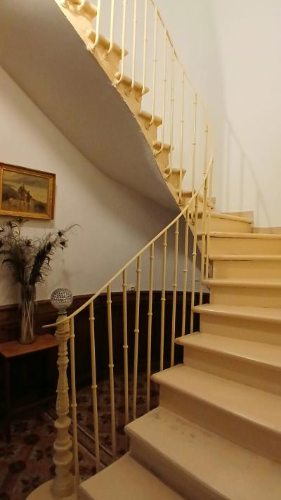 Elegant 18th Century Bourgeoise House