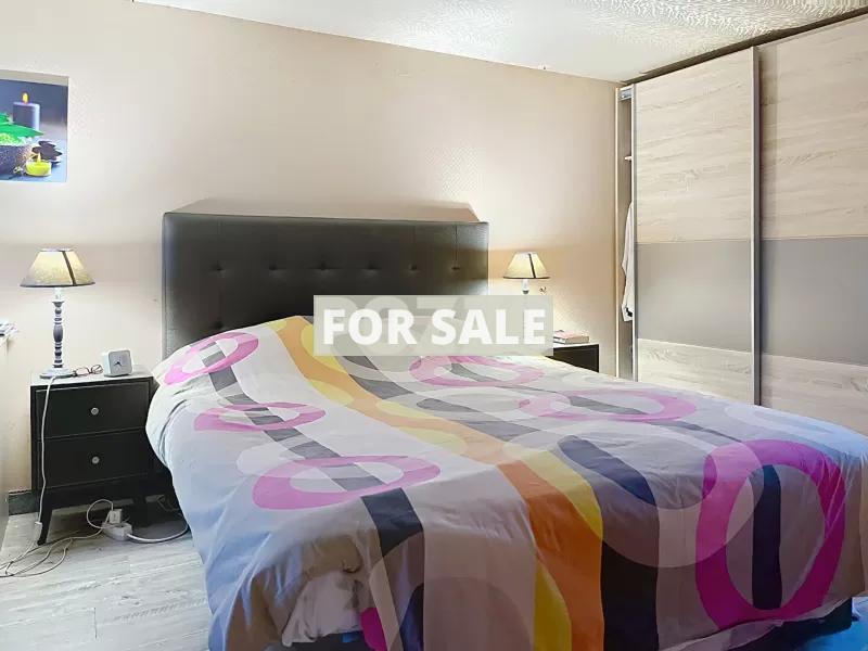 Main House, Guest House and Swimming Pool