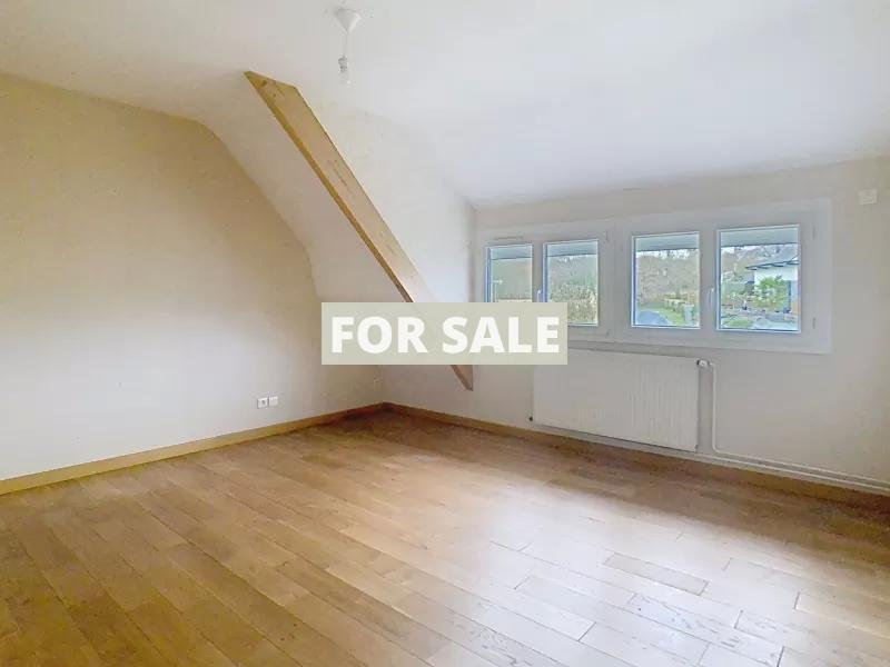 Town House with Neat Garden