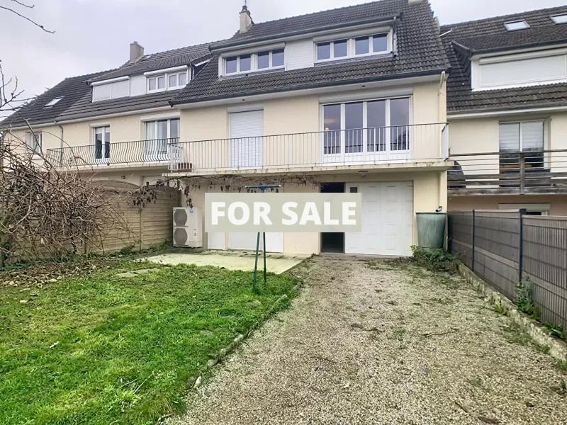 Town House with Neat Garden