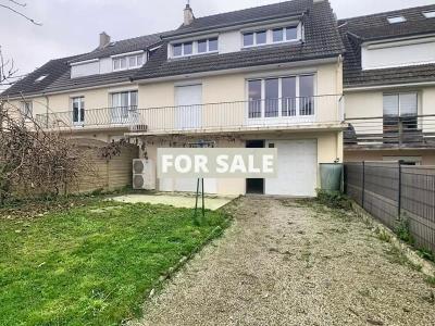 Town House with Neat Garden