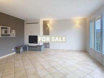 Town House with Neat Garden