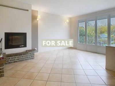 Town House with Neat Garden