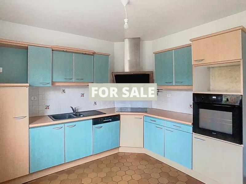 Town House with Neat Garden