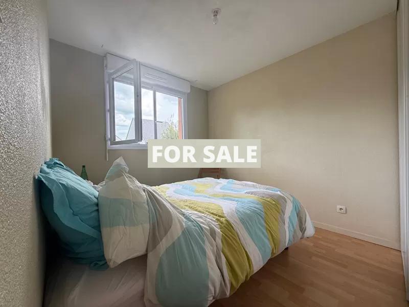 Traditional House with Garden