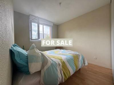 Traditional House with Garden